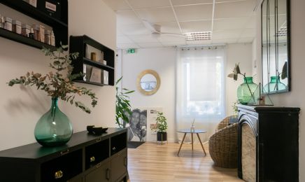 Institut Azenaïs Centre LPG et Drainage Lymphatique : Institut de beauté à Draguignan