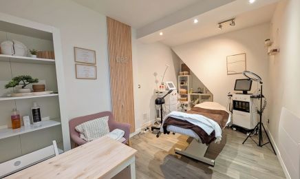 Studios Aura  : Coiffeur à Égly