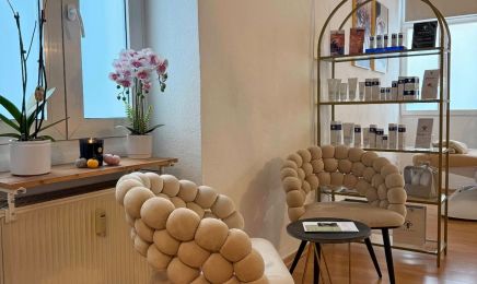 Mo Skincare Studio: Kosmetikstudio in Wiesbaden