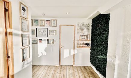 Ezael Beauty : Manucure à La Londe-les-Maures