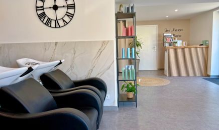Nuances de Marine : Coiffeur à La Roquille