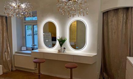 Julies Beauté & Nails: Kosmetikstudio in München