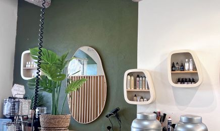 Caroline & Vous Experte Visagiste, Spécialiste Trichologue (maladies du cuir chevelu) : Institut de beauté à Eyragues