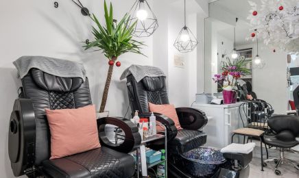 Yine Nail : Manucure à Paris