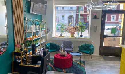 Afrikanische Haarkünstlerin: Friseur in Eberswalde