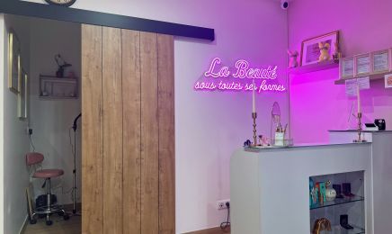 Eva La Palette d’Ongles : Coiffeur à Cabriès