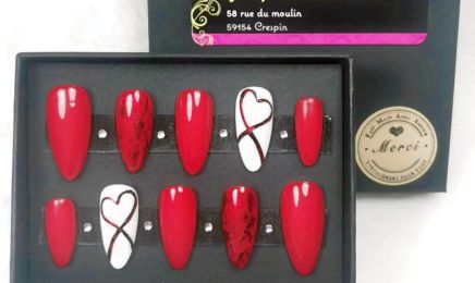 Jennylovetea : Institut de beauté à Crespin