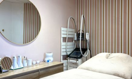 Yvalice | Salon de Beauté  : Manucure à Remouillé