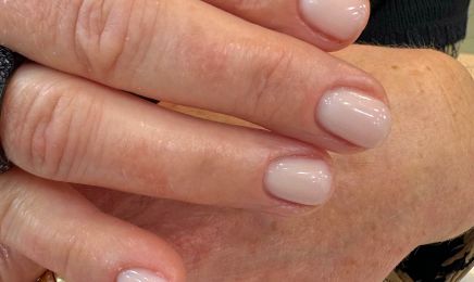 Nails by Pao : Manucure à Toulon