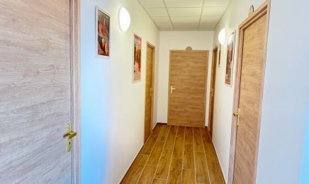 Mise en Beauté : Manucure à Villers-Bocage