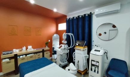 Institut Silhouette Minceur & Beauté : Manucure à Salernes
