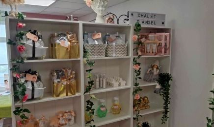 Le chalet d’Angel beauté & bien-être : Manucure à Raismes