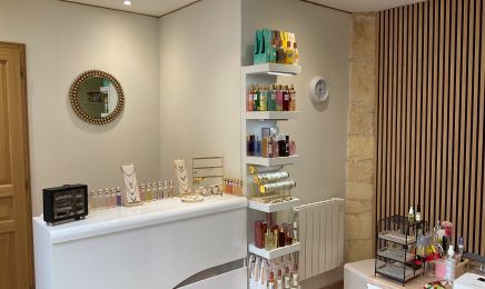 Cocci nails  : Manucure à Le Bugue