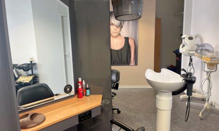 Hair & Beauty Lounge: Barbershop in Gäufelden