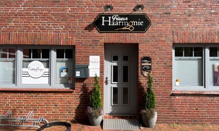 Friseur Haarmonie: Kosmetikstudio in Jever
