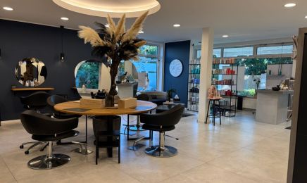 Reka Haas Friseure: Friseur in Ottobrunn