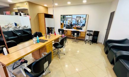 Instant coiffure anciennement New Look  : Coiffeur à Crosne