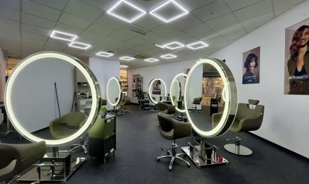 Hairzlich Friseursalon & Friseurbedarf: Barbershop in Garbsen