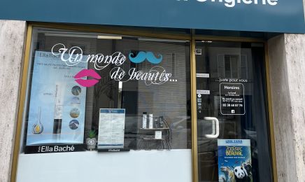 Un monde de beautés : Manucure à Orléans