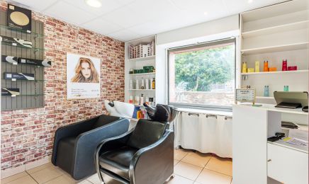 C And B : Coiffeur à Le Verger