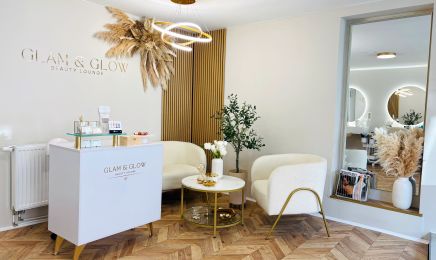 Glam & Glow Beauty Lounge: Friseur in Nürtingen