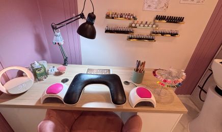 Glow Studio  : Manucure à Miramas