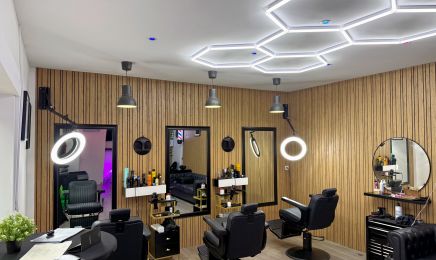 Le Tay Barber : Barbier à Ormoy
