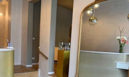 Julies Beauté & Nails: Kosmetikstudio in München