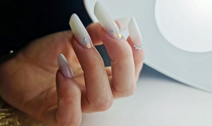 EB Nails artist : Manucure à Mouthe