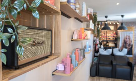 Le petit atelier  : Coiffeur à Lambres
