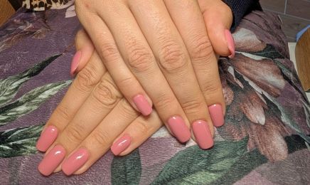Le Boudoir d'Amandine - Beauté des ongles et du regard : Manucure à Rang-du-Fliers