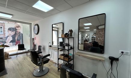 La coiffure by em : Coiffeur à Montmarault