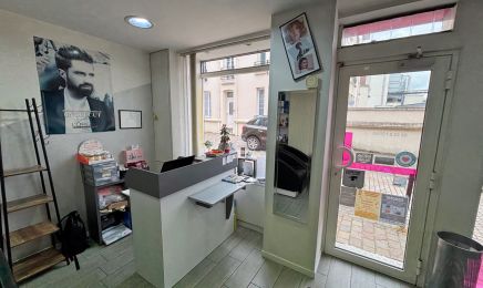 Beauté Look : Coiffeur à Savigné-l'Évêque