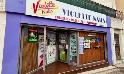 Violette Nails : Institut de beauté à Antibes