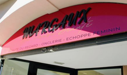 Ma pause beauté by Margaux : Manucure à Maraussan