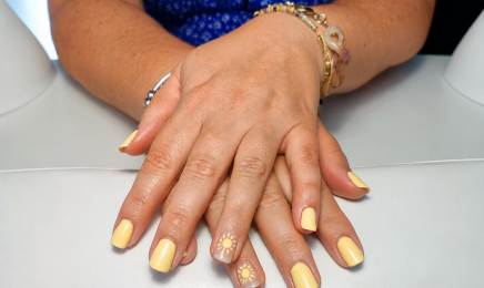 Glossy Nail by Nayeli  : Manucure à Fourquevaux