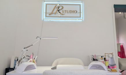 LR studio  : Manucure à Abbeville
