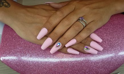 Nails & Beauté  : Manucure à Clermont-Ferrand