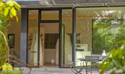Aglaia: Kosmetikstudio in Köln