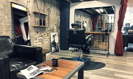 Industrie "Serious" Barbershop : Coiffeur à Lyon