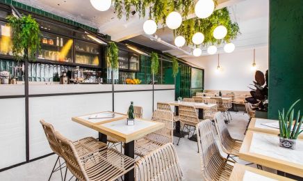 One Love Café : Coiffeur à Nice