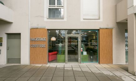 Backstage : Coiffeur à Saint-Julien-en-Genevois