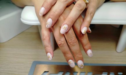 Capsule & Paillettes by Tessa : Manucure à Granges-les-Beaumont