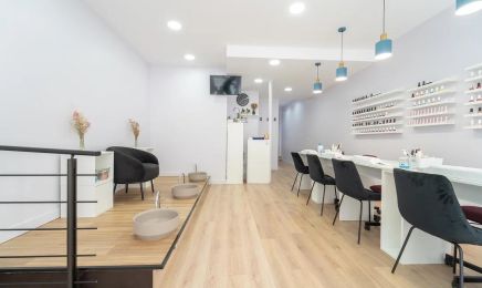 15 Vintimille : Manucure à Paris