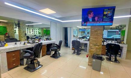 Prestige Coiffure - Vénissieux : Coiffeur à Vénissieux