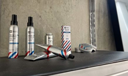 LS Custom Coiffeur & Barber / Piercing / Nails / Lash & Strass Dentaire : Institut de beauté à Dijon