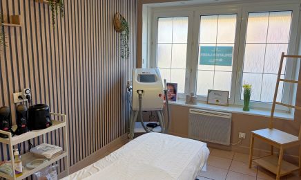 L’Onde de Beauté  : Manucure à Damvillers