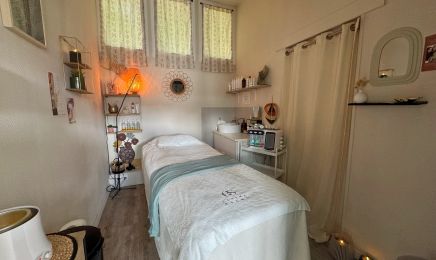Serenity Institut - Mondésir : Manucure à Bordeaux