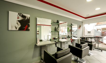 Revolution Hair : Coiffeur à Roncq