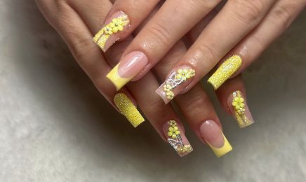 Ongles By Maya  : Manucure à Arles